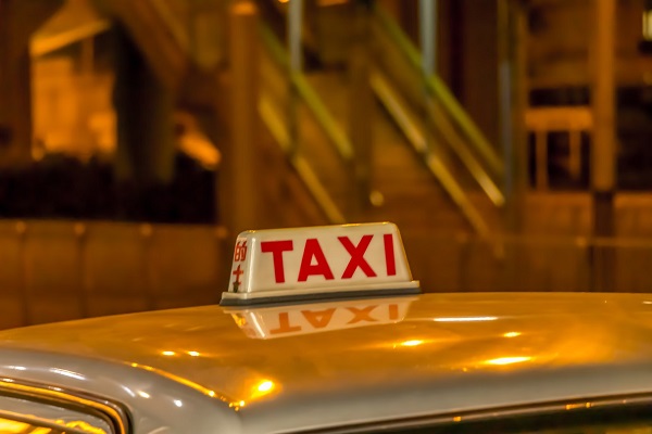 ưu điểm dịch vụ quảng cáo taxi