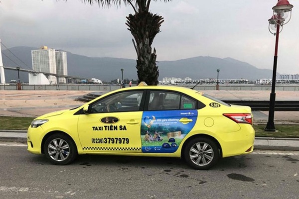 dịch vụ quảng cáo trên xe đà nẵng taxi